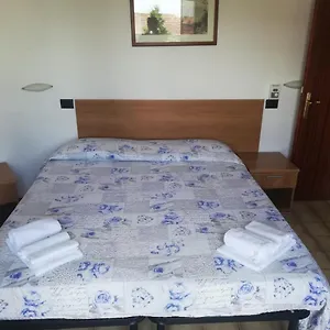 Arno Hotel